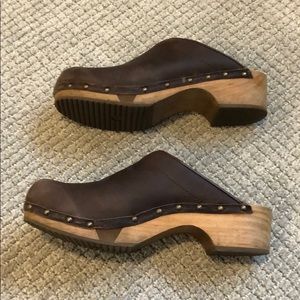 Sanita yanini clogs 41